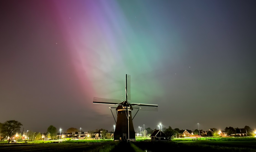 Zo zie je vannacht het noorderlicht: geduld, donkere plek en een beetje